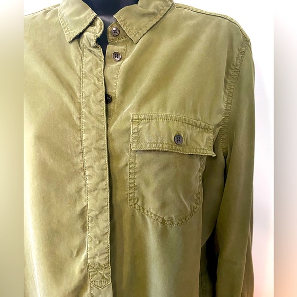 Military Green Button Up Size S - Picture 2 of 3